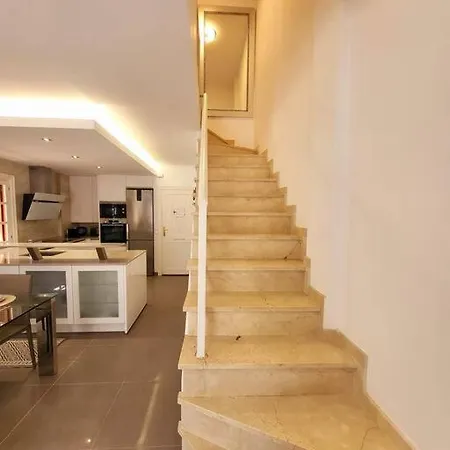 Daire Chic Townhouse By The Sea @ Villacana Playa! Estepona