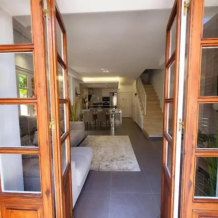 Chic Townhouse By The Sea @ Villacana Playa! Appartamento Estepona
